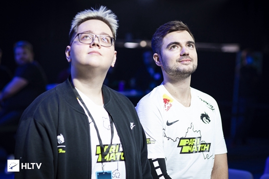 AMD推出全新理念AI PC引发科技热潮